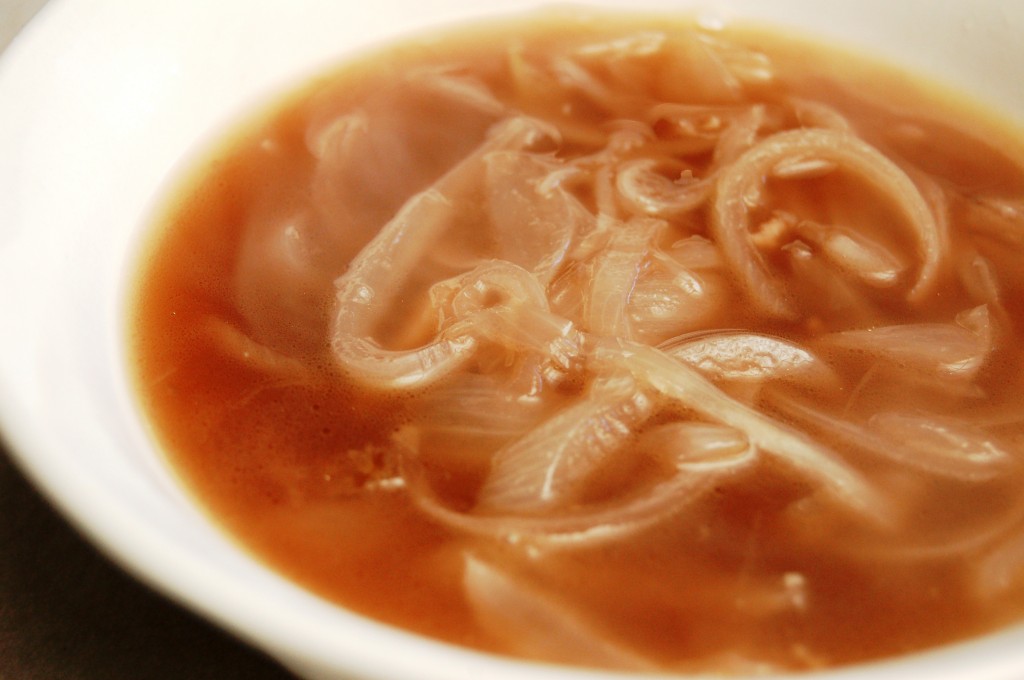 a simple {real food} recipe :: french onion soup