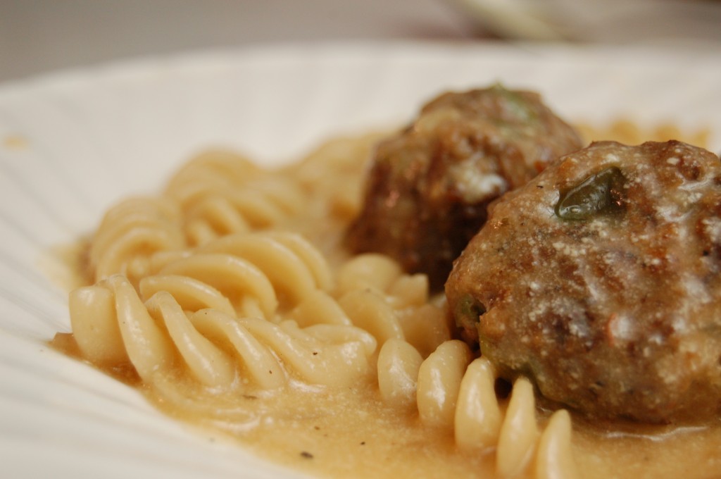 a simple real food recipe :: versatile meatballs for any meal