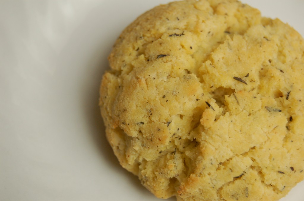 a simple real food recipe :: herbed biscuits :: grain free :: allergen free options