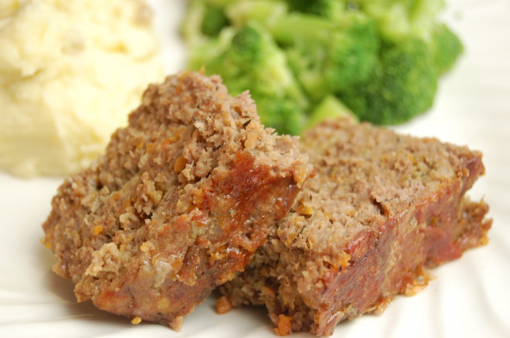 a simple real food recipe :: nourishing meatloaf